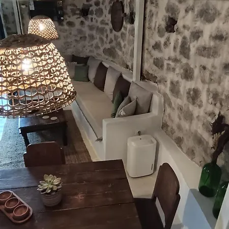 Kontarena's Apartamento